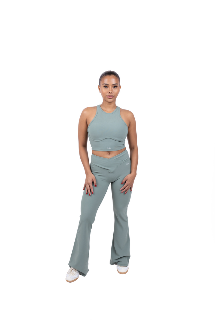 Capri Flare Scrunched Leggings